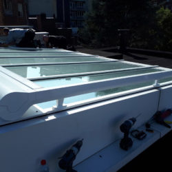 Isol&Plus - Installation d’un store de véranda WGM Top Optistrech WEINROR
