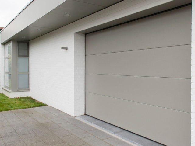 Isol&Plus - Portes de garage sectionnelles sur-mesure à Namur